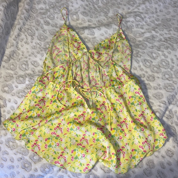 Intimataly Free People Yellow floral adjustable top, size small - Picture 2 of 4